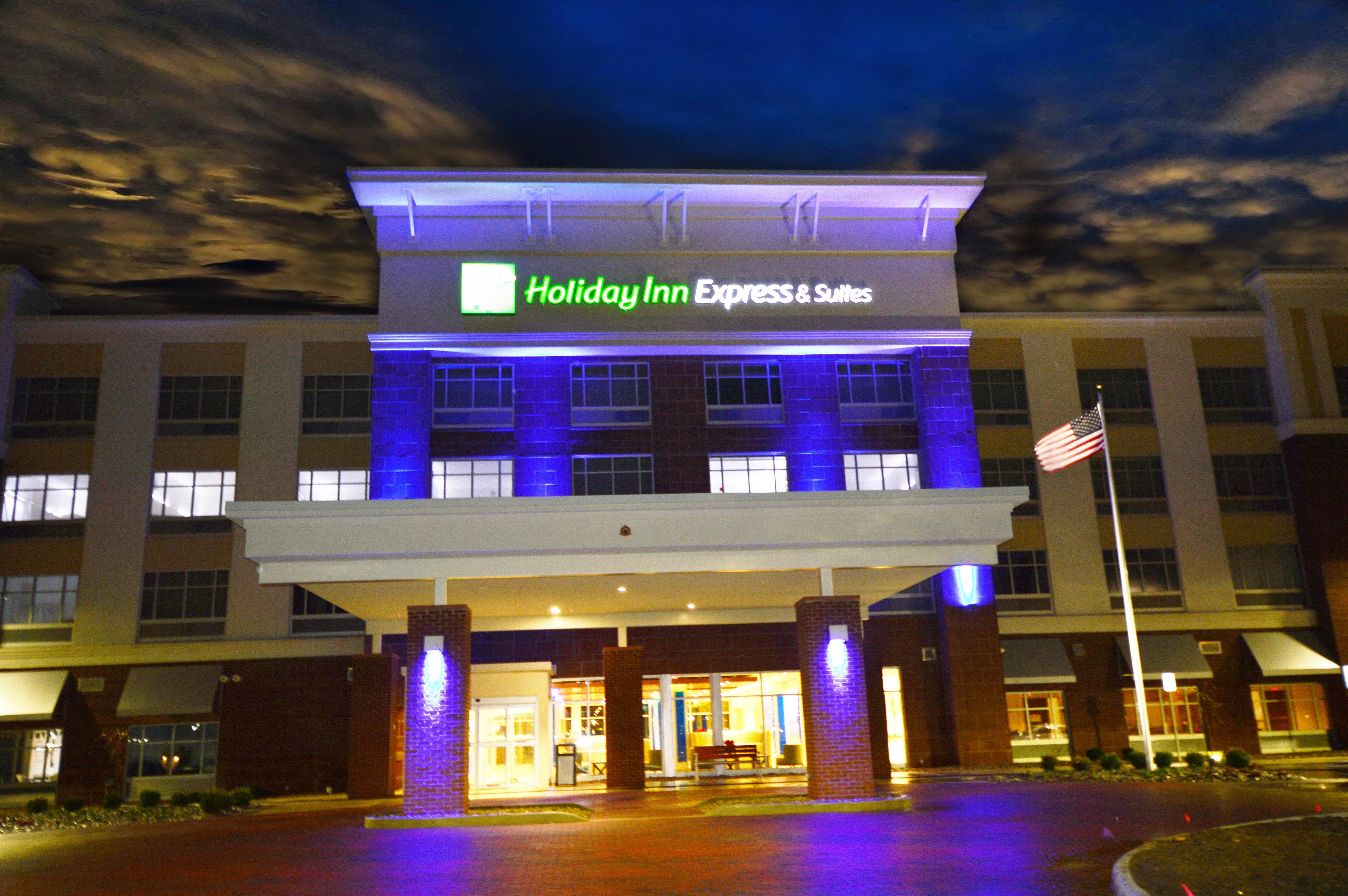 Holiday Inn Express & Suites Toledo South - Perrysburg By Ihg Екстериор снимка